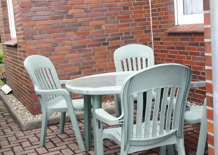 Frisia Apartman *